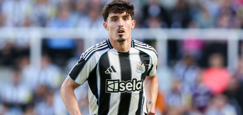 Howe Shares Latest on Tino Livramento’s Injury and Yoane Wissa’s Debut Delay
