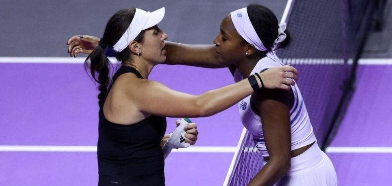 Jessica Pegula Stuns Coco Gauff at WTA Finals 2025 with Smart Strategy and Mental Edge