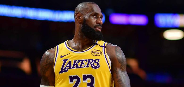 LeBron James to Practice with South Bay Lakers Before 23rd NBA Season