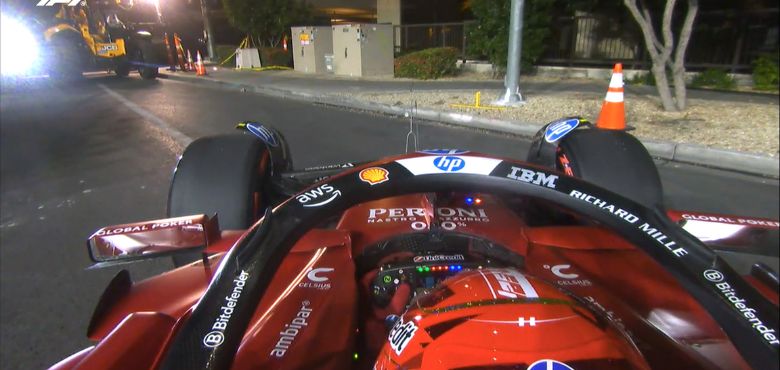 Loose Manhole Cover Disrupts Las Vegas GP FP2 Twice